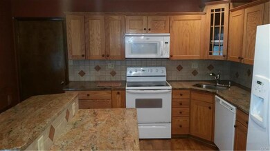 53 Kaup Ave, Tamaqua, PA 18252 - photo 6