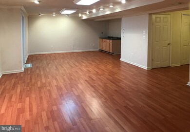 8018 Big Pool Rd, Laurel, MD 20724 - photo 4