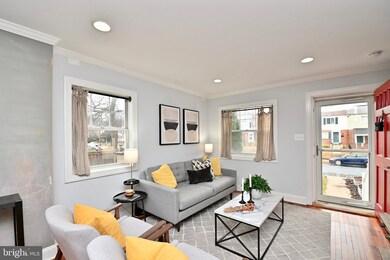 5645 Fenwick Dr, Alexandria, VA 22303 - photo 4