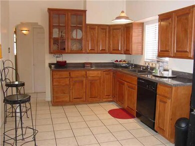 2530 Alabama St, El Paso, TX 79930 - photo 4