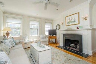 250 Commonwealth Ave unit 16, Boston, MA 02116 - photo 2