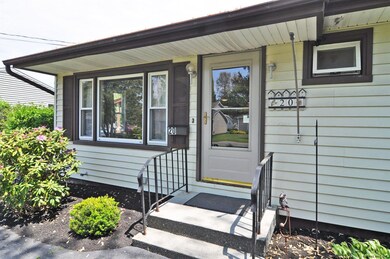 20 Michigan Ave, Rensselaer, NY 12144 - photo 4