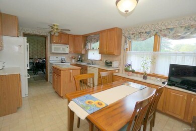 54 Dale Dr, North Tonawanda, NY 14120 - photo 5