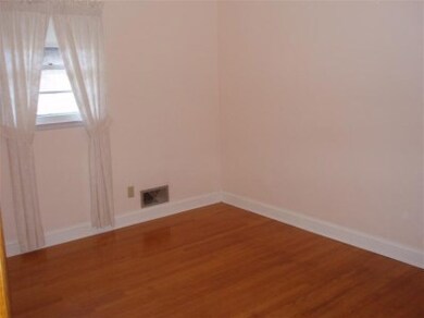 8411 Parrish Ave, Highland, IN 46322 - photo 7