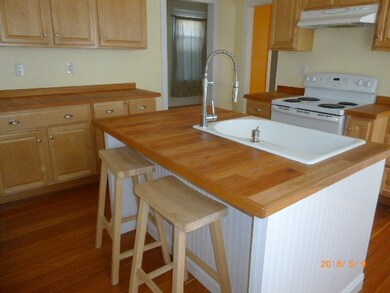 88 Pekin St, Providence, RI 02908 - photo 4