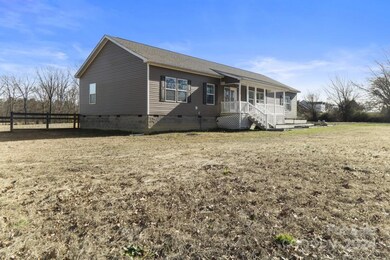 754 Farmbrook Rd, Lancaster, SC 29720 - photo 3