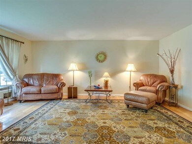 4606 Tara Dr, Fairfax, VA 22032 - photo 3