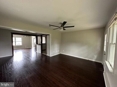 26 Uranus Rd, Sewell, NJ 08080 - photo 6