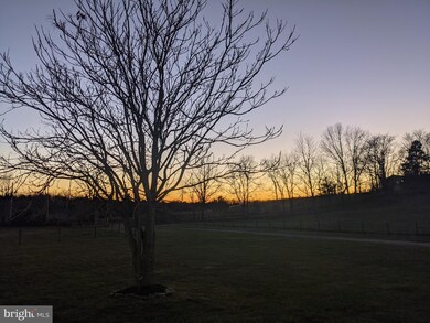 413 Misty Hill Ln, Berryville, VA 22611 - photo 3