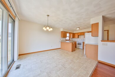 2362 S Terrace St, Janesville, WI 53546 - photo 7