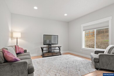 844 N Grant St, Lafayette, OR 97127 - photo 6