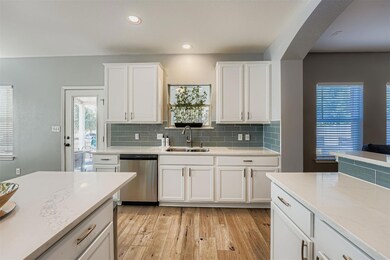 3409 Shiraz Loop, Round Rock, TX 78665 - photo 6