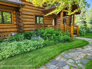 605 Lakota Ln, Jackson, WY 83001 - photo 2