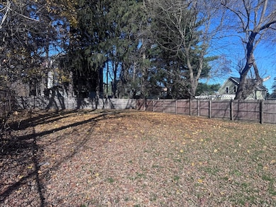 116-118 Lawrence St unit 1Rear, Clinton, MA 01510 - photo 7