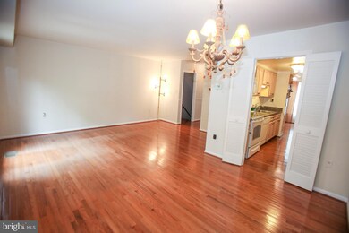 6043 Bonnie Bern Ct, Burke, VA 22015 - photo 4