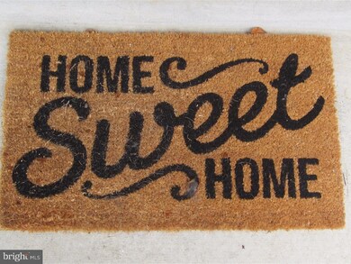 48 Piccadilly Cir unit 211, Doylestown, PA 18901 - photo 2