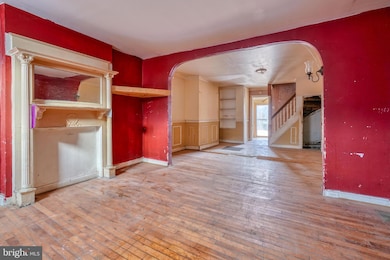 47 S Carrollton Ave, Baltimore, MD 21223 - photo 4