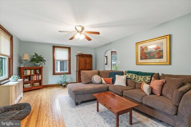 41 W 6th St, Pottstown, PA 19464 - photo 4