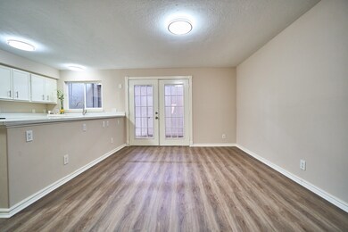 10818 Briar Forest Dr unit 34, Houston, TX 77042 - photo 6