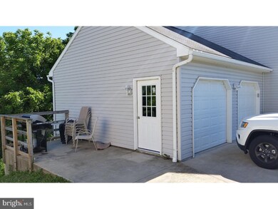 419 E 3rd St, Bernville, PA 19506 - photo 2