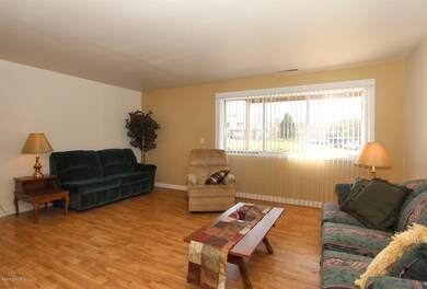Cascade Condo 6.jpg
