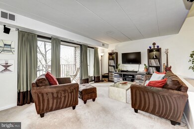 124 Roberts Ln unit 200, Alexandria, VA 22314 - photo 7