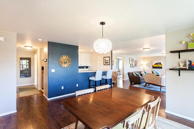 Dining Room & Eating Bar