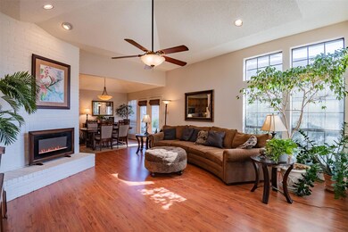 1925 Realistic Dr, Bedford, TX 76021 - photo 7