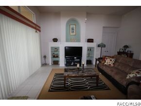 Fire place/entertainment ctr