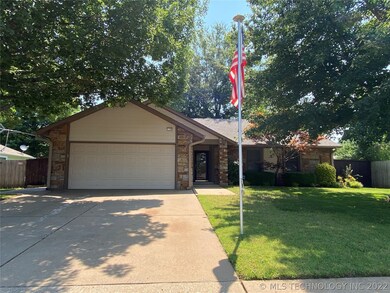 1109 S 33rd St, Broken Arrow, OK 74014 - photo 2