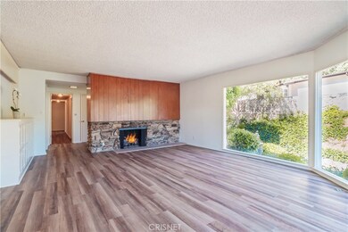 22232 Ybarra Rd, Woodland Hills, CA 91364 - photo 6