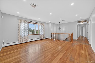 20 Peter Bush Dr, Monroe, NY 10950 - photo 4