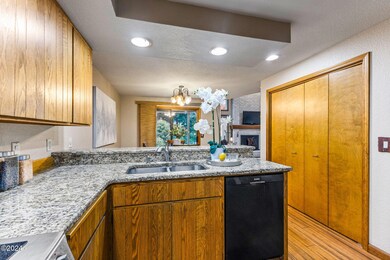 7-web-or-mls-1139 Cayuse Cir SE 7