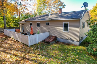 21 Barrows Dr, Topsham, ME 04086 - photo 3