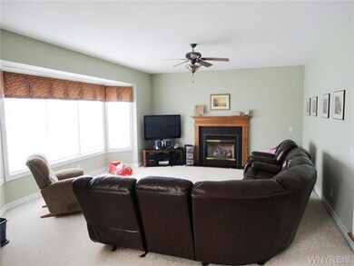 Family Room 330 Norwood Lane, Orchard Park, NY 141