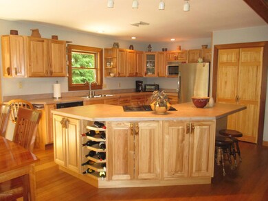 11 Apache Way, Jim Thorpe, PA 18229 - photo 3