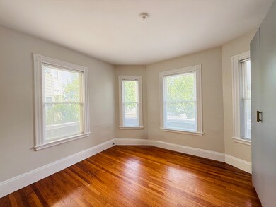 35 Kingston St unit 1, Somerville, MA 02144 - photo 5