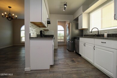 16007 Darrington Rd, Horizon City, TX 79928 - photo 3