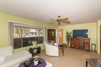 04 Family Room
