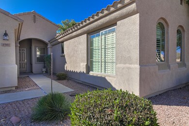 1541 E Lark St-6