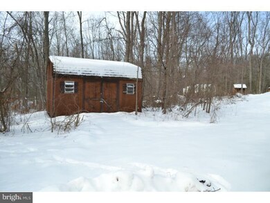 4082 E Campbell Rd, Pennsburg, PA 18073 - photo 3