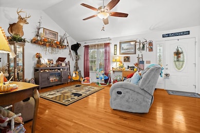 4348 Stewartsville Rd, Moneta, VA 24121 - photo 3