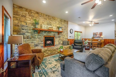 740 N 4320 Rd, Hugo, OK 74743 - photo 4