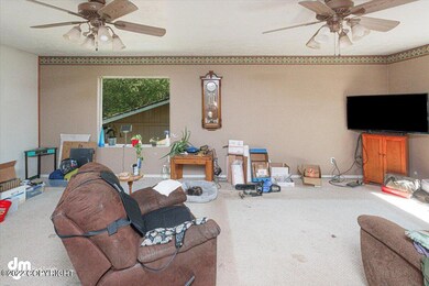 04-Living Room_DMD_7611