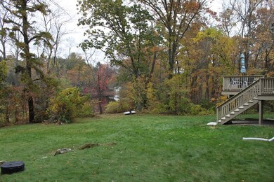 9 Mansfield Dr, Millville, MA 01529 - photo 7