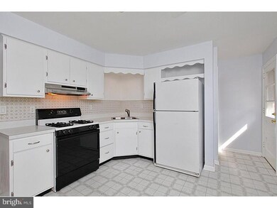 504 Smith Ln, Runnemede, NJ 08078 - photo 6