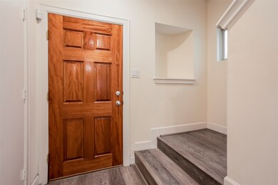 3704 Main Aspen Dr, Houston, TX 77025 - photo 4