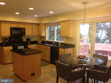 12624 Gravenhurst Ln, North Potomac, MD 20878 - photo 5