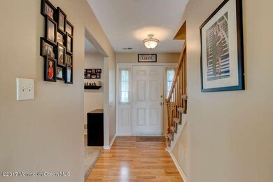 33 Snowdrift Ln Howell NJ-small-005-9-Fr