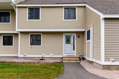 97 Bayberry Ln unit 97, Londonderry, NH 03053 - photo 2